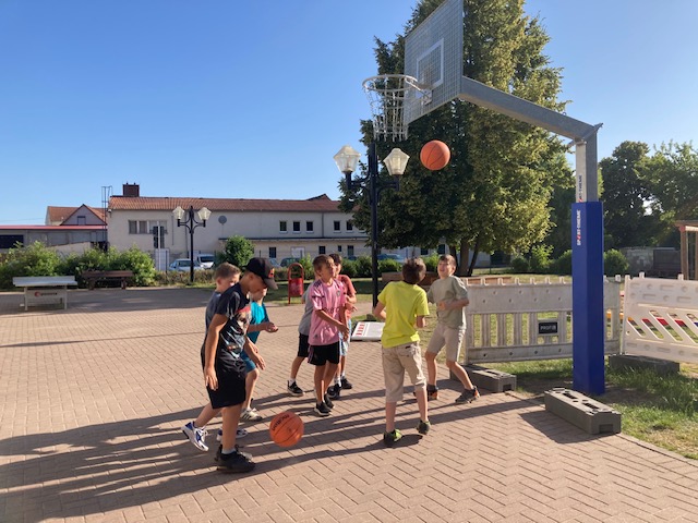 basketball.jpg